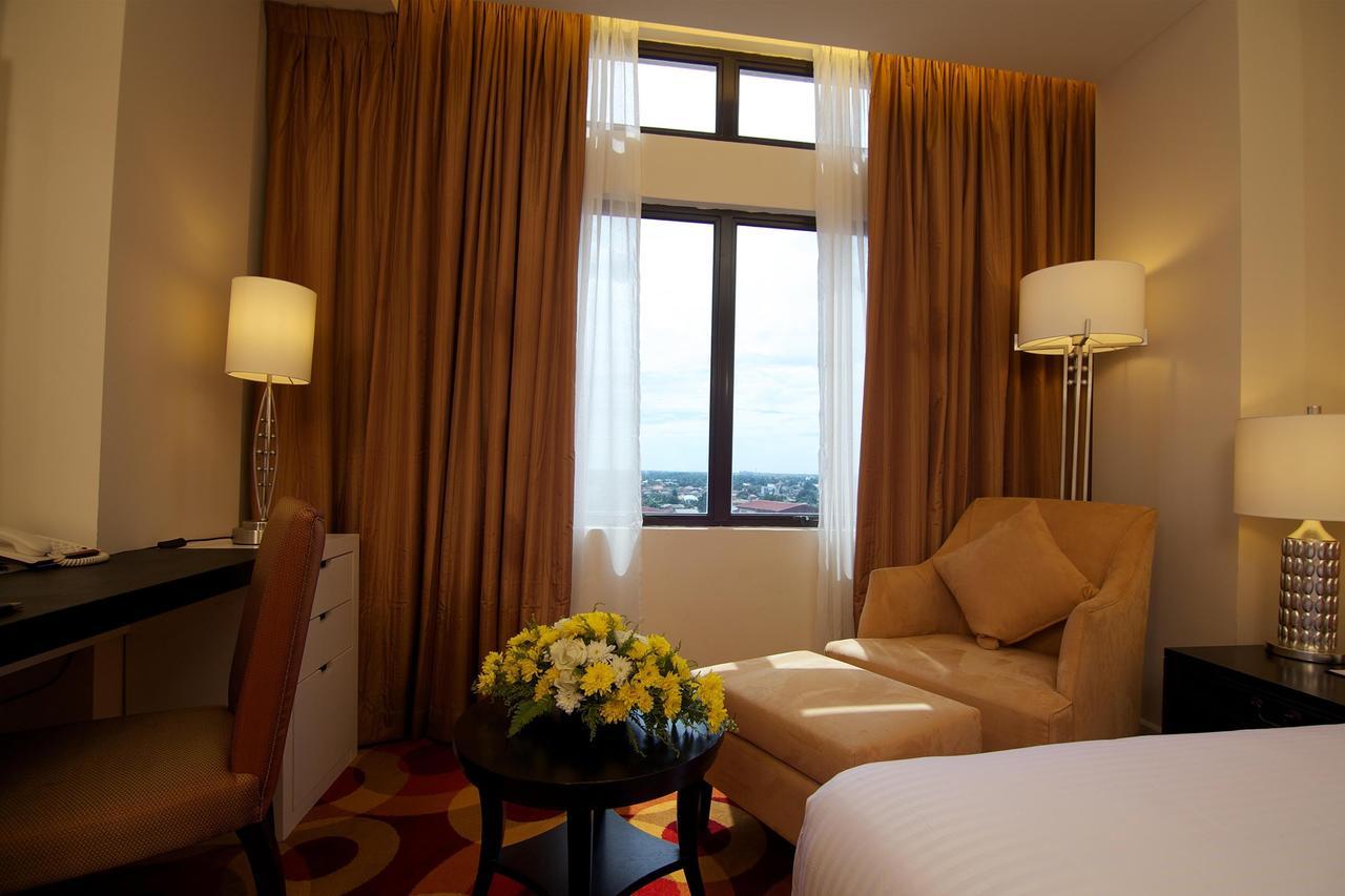 Perdana Kota Bharu Hotel Екстериор снимка